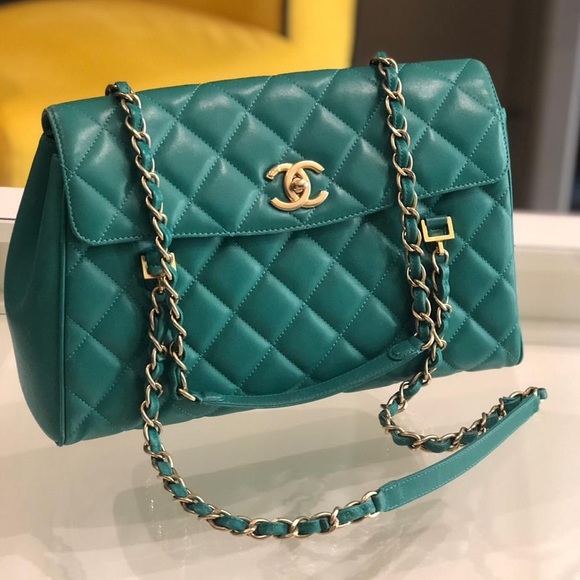CHANEL Handbags - Chanel Green Tote
